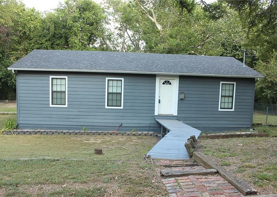 1st image of 421 N Ricketts St