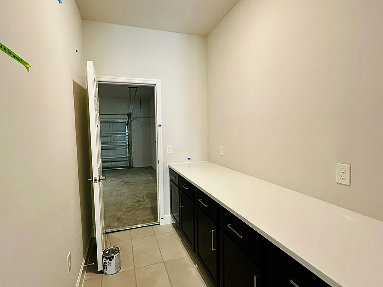 439 Scotsmans Pl #439 — Photo 8
