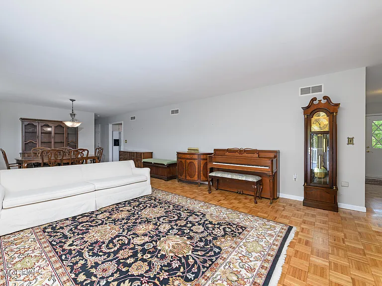 2229 Fromkin Dr — Photo 13