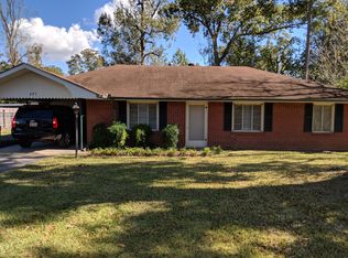 227 Quelqueshue St, Sulphur, LA 70663