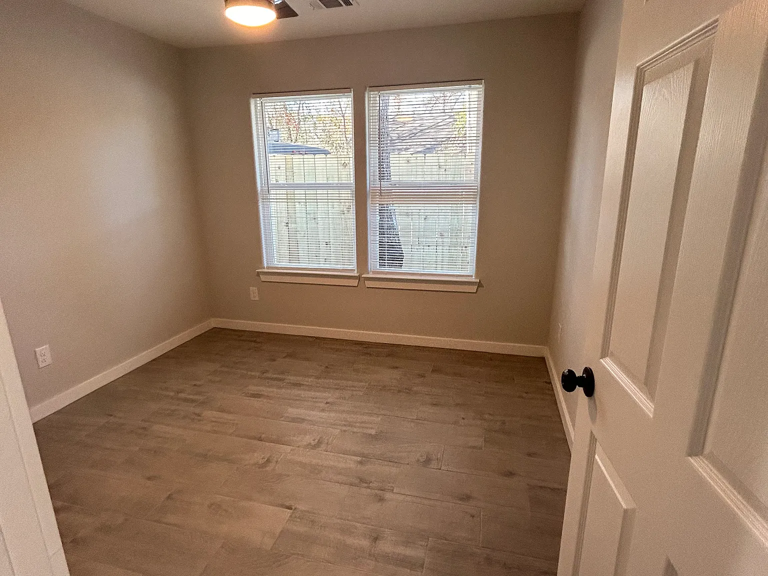 3 bed, 1212 sqft, $1,600 — Photo 3