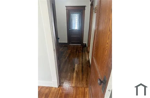 Building Photo - 72 Pasadena St #2