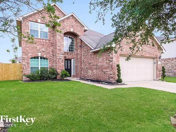 2nd image of 1525 Meadow Wood Dr