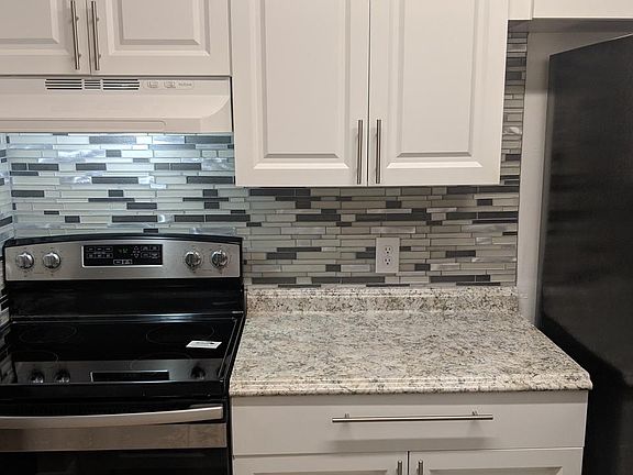 5th image of 3831 Bowline Cir Unit 101