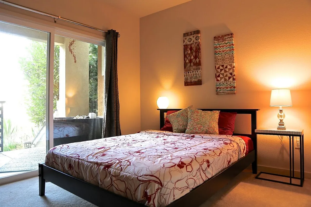 4463 Hyde Cmn — Photo 2