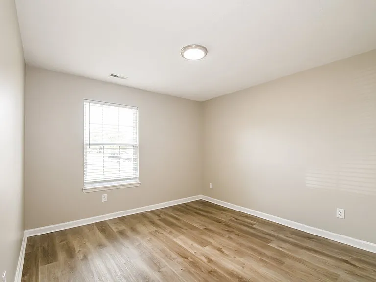9695 Claymore Dr — Photo 12