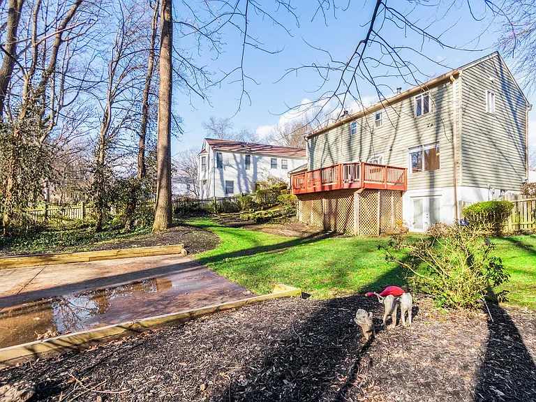 17020 Briardale Rd — Photo 30