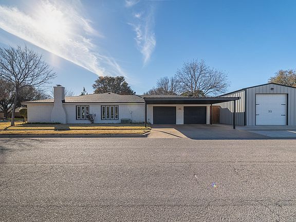 3rd image of 5712 68th St