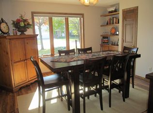 3040 E Meadowlark Ln, Appleton, WI 54915