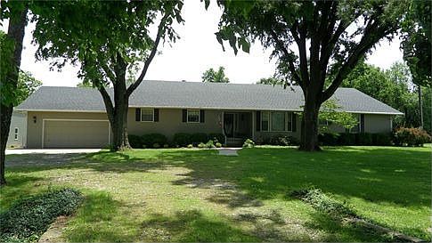 1st image of 832 McKnight Ave