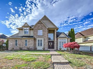 7418 Rafford Ln, West Bloomfield, MI 48322