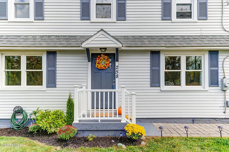 4th image of 258 Columbia Hill Road