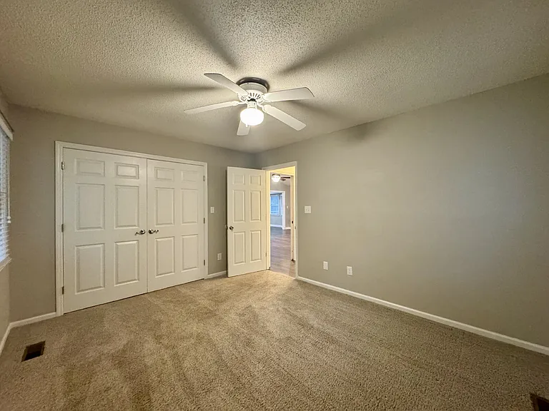 200 Horseshoe Dr — Photo 15