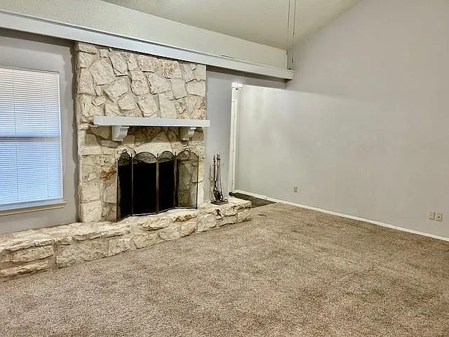 3413 Rocky Hollow Trl — Photo 2