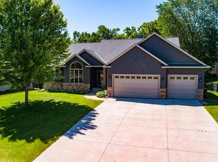 639 Ridgewood Ln, Delano, MN 55328