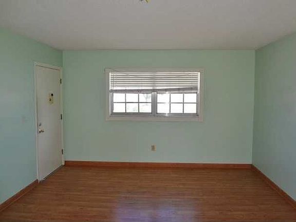 4th image of 7007 Cedarhurst Dr #7C