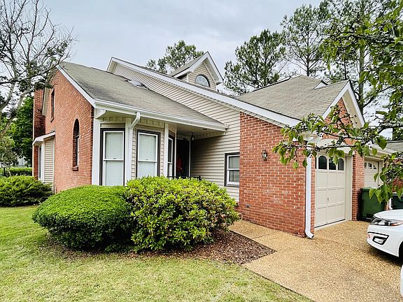 2nd image of 10006 Meredith Ln SE Unit 10006