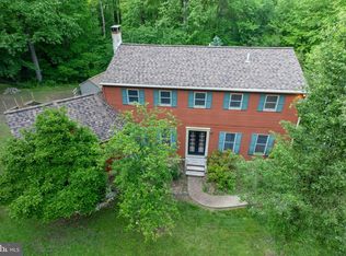 2099 Saint Peters Rd, Pottstown, PA 19465