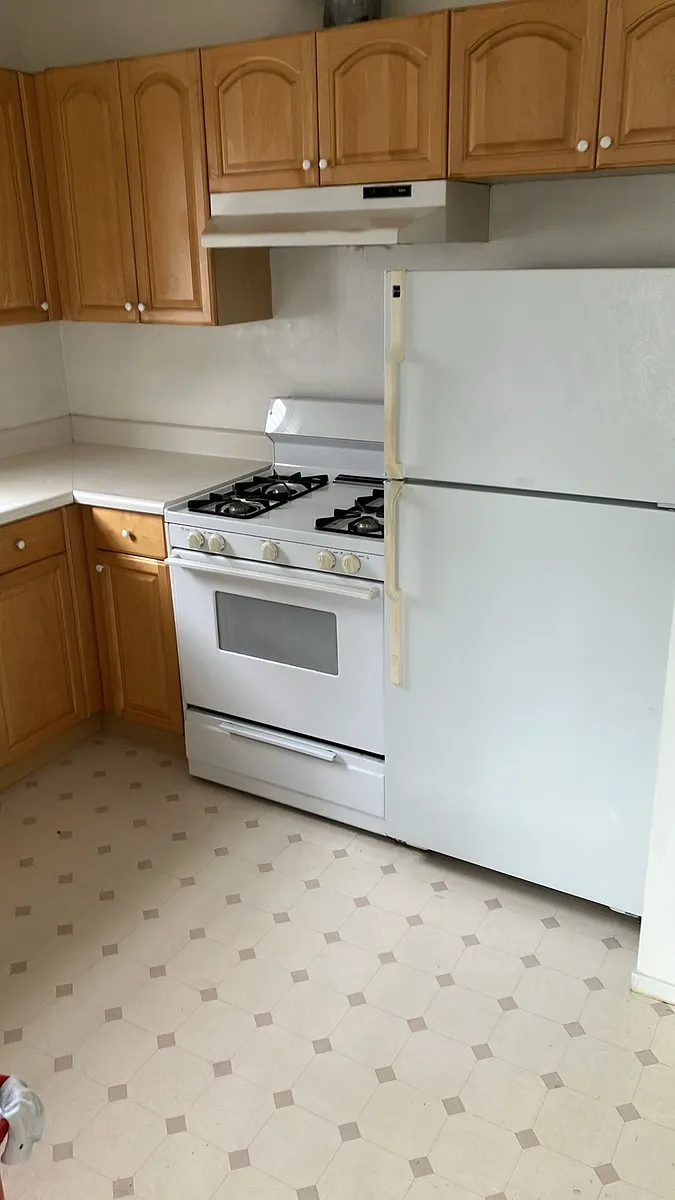 Building Photo - 1131 Kains Ave #C