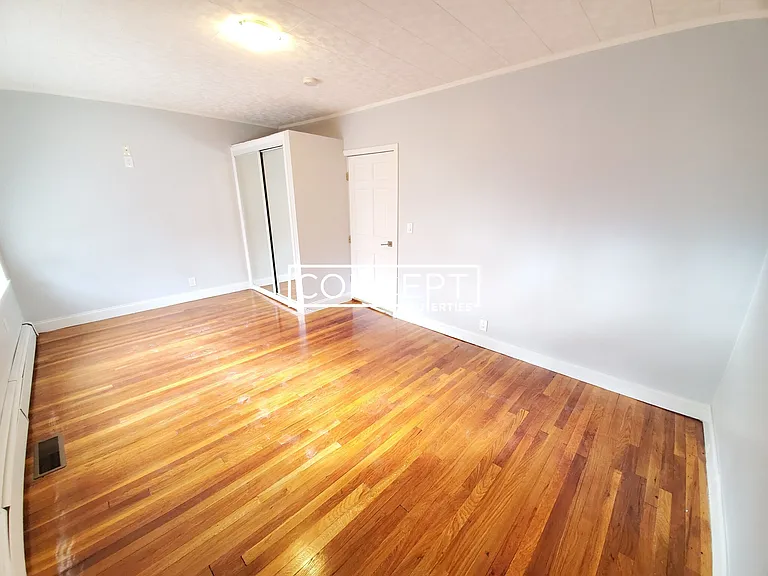 52 Mansfield St — Photo 4