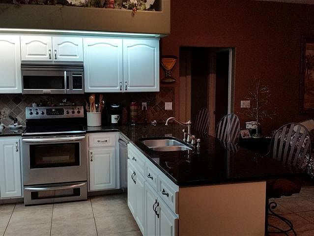 2nd image of 390 Florian Way
