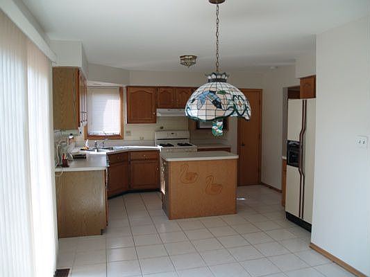 2nd image of 15520 Cherry Hills Ct