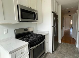 196 Lafayette St #3L, Salem, MA 01970