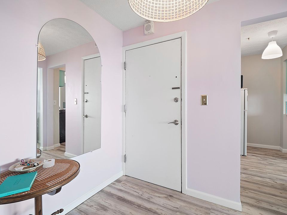 12900 Lake Ave Lakewood OH Zillow