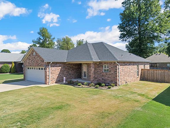 2nd image of 1490 Norbert Cir