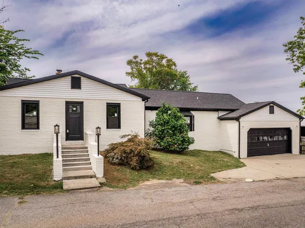 21 N Montgomery St, Poseyville, IN 47633