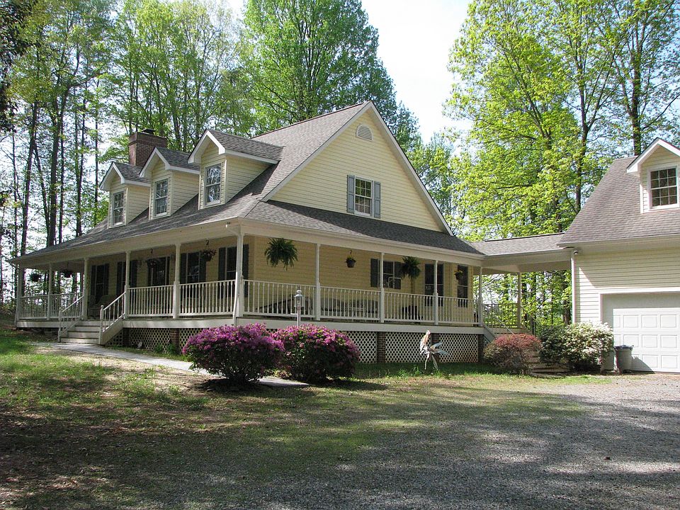 1st image of 7100 Dorothy Ln