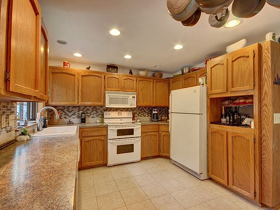 5th image of 1166 Tarragon Pl