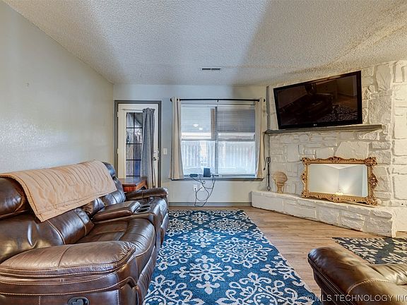 5th image of 8144 E 17th St #C