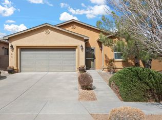 340 Zuni River Cir SW, Los Lunas, NM 87031