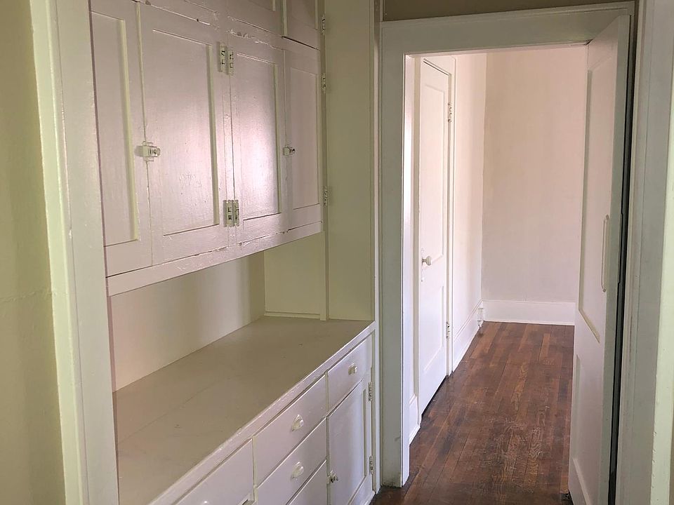 1st image of 1125 Los Angeles Dr #1