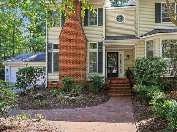 308 Baneberry Close, Pittsboro, NC 27312