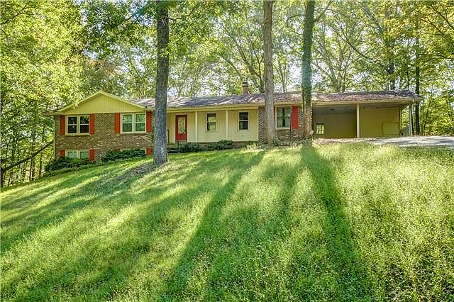 1st image of 304 Powder Mill Dr