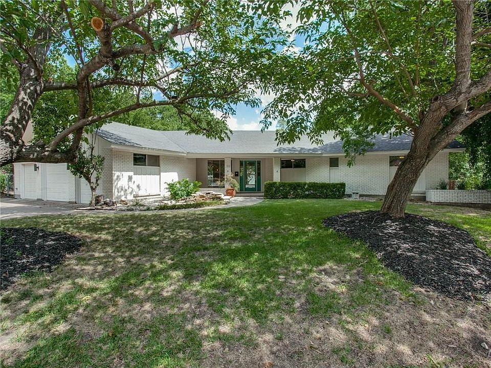 1st image of 106 Woodacre Cir