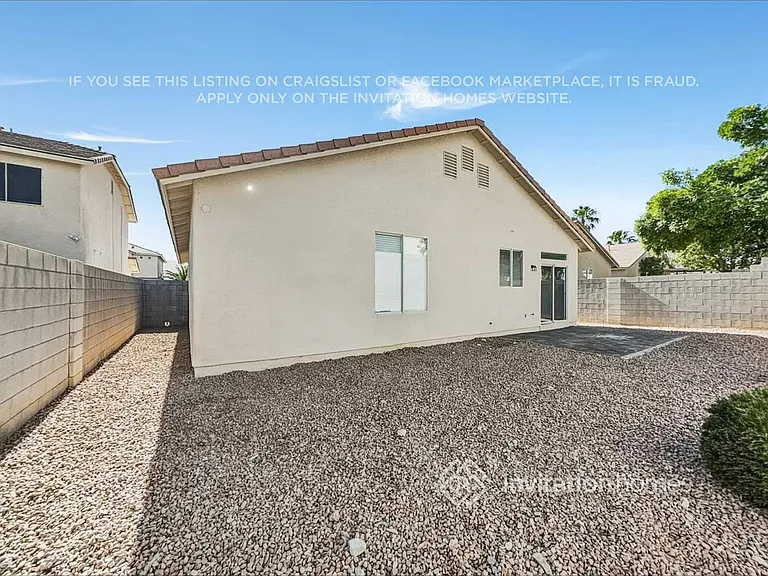 8121 Indigo Gully Ct — Photo 16