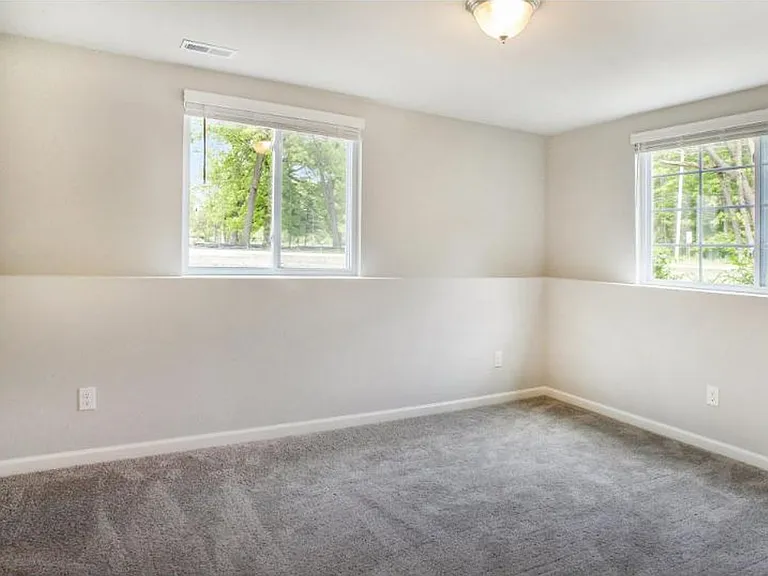 11128 Farmway Dr — Photo 6