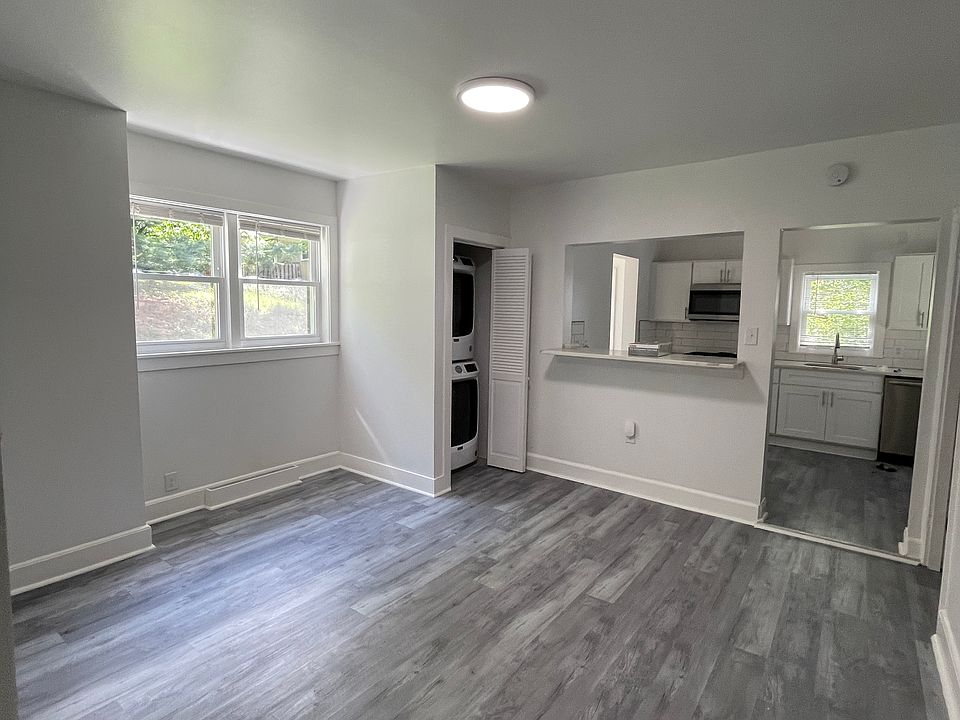 1st image of 830 Montclair Ave