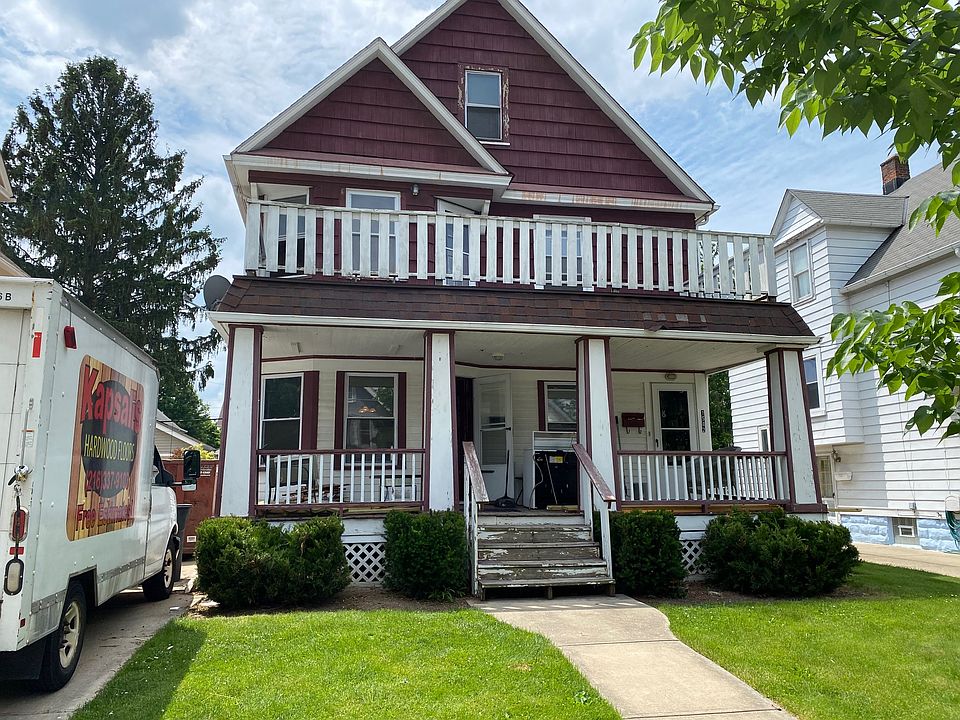 1st image of 1582 Westwood Ave #1