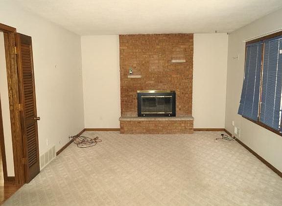 4th image of 3824 24th Ave S