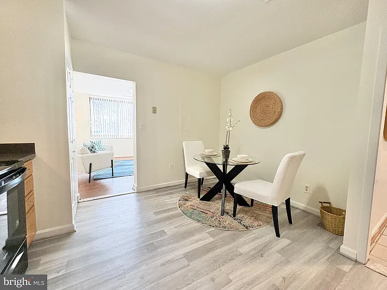 3713 George Mason Dr #T5W — Photo 12