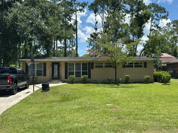 2323 Deborah Dr, Valdosta, GA 31602
