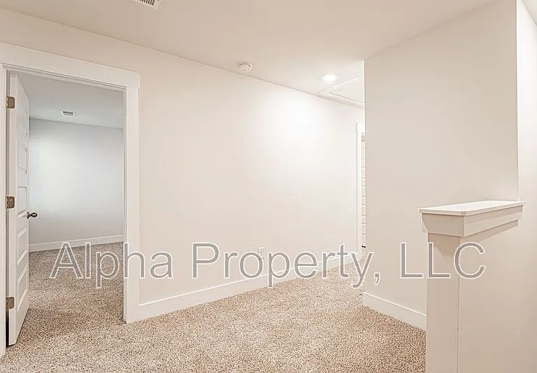 212 Round Back Way — Photo 10