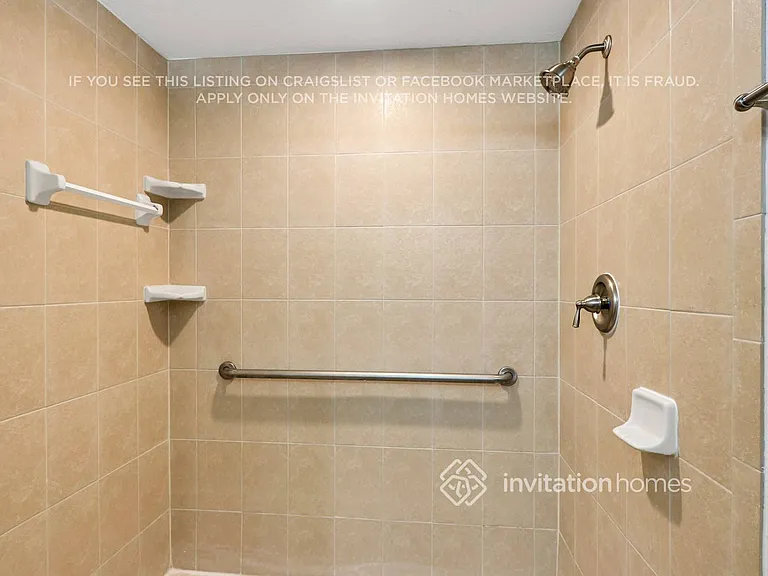 431 Floridana Dr — Photo 16