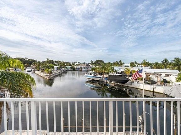 3rd image of 1119 Calder Rd