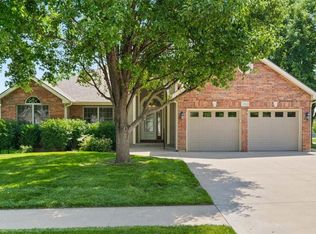 1901 160th St, Basehor, KS 66007