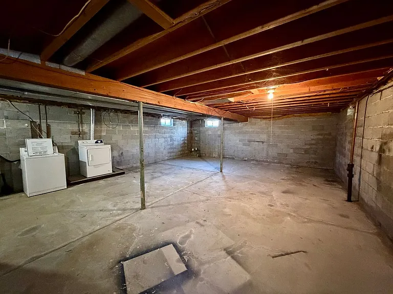 1401 Elizabeth St — Photo 13